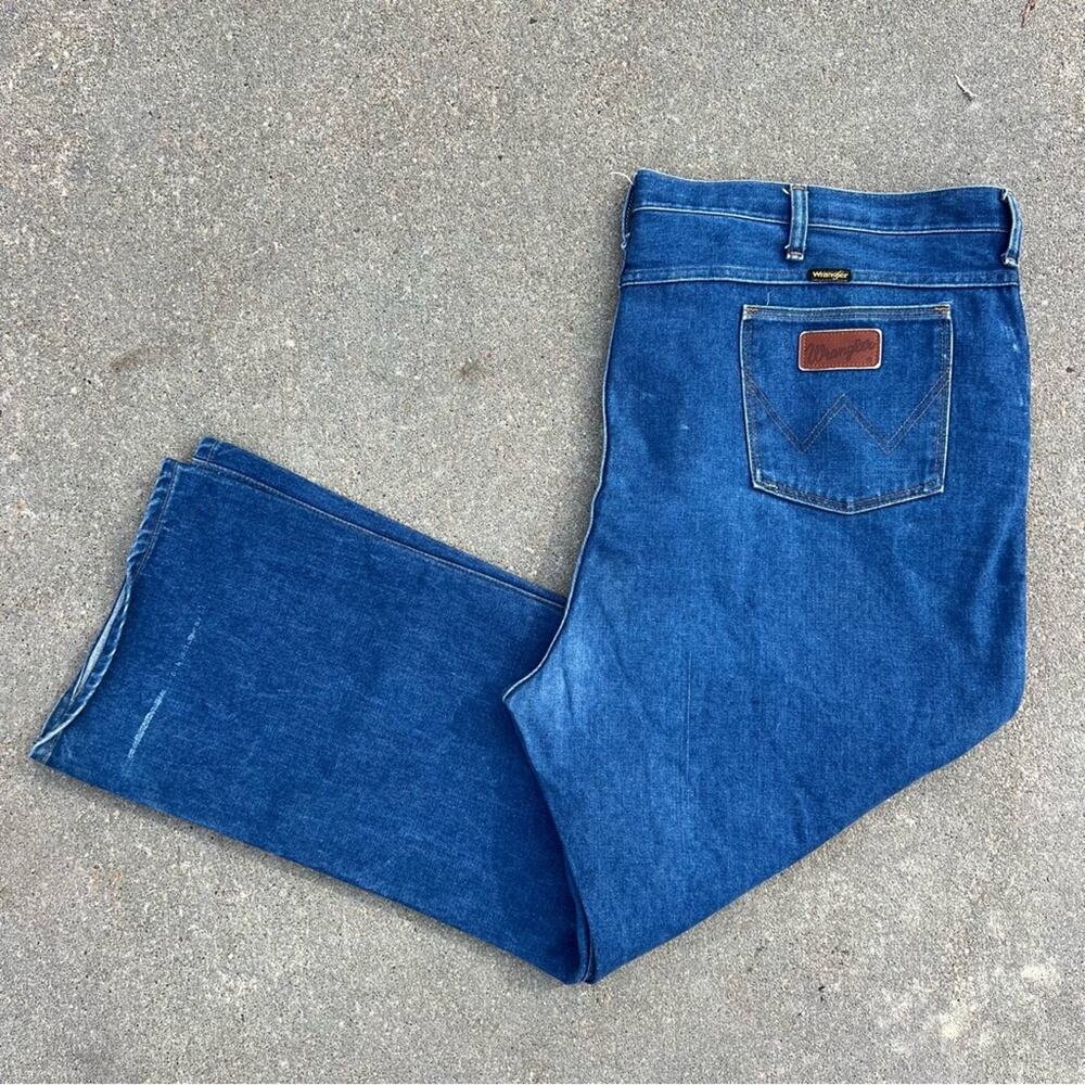 Vintage 80s Wrangler 945 regular fit cowboy cut jeans 50x30